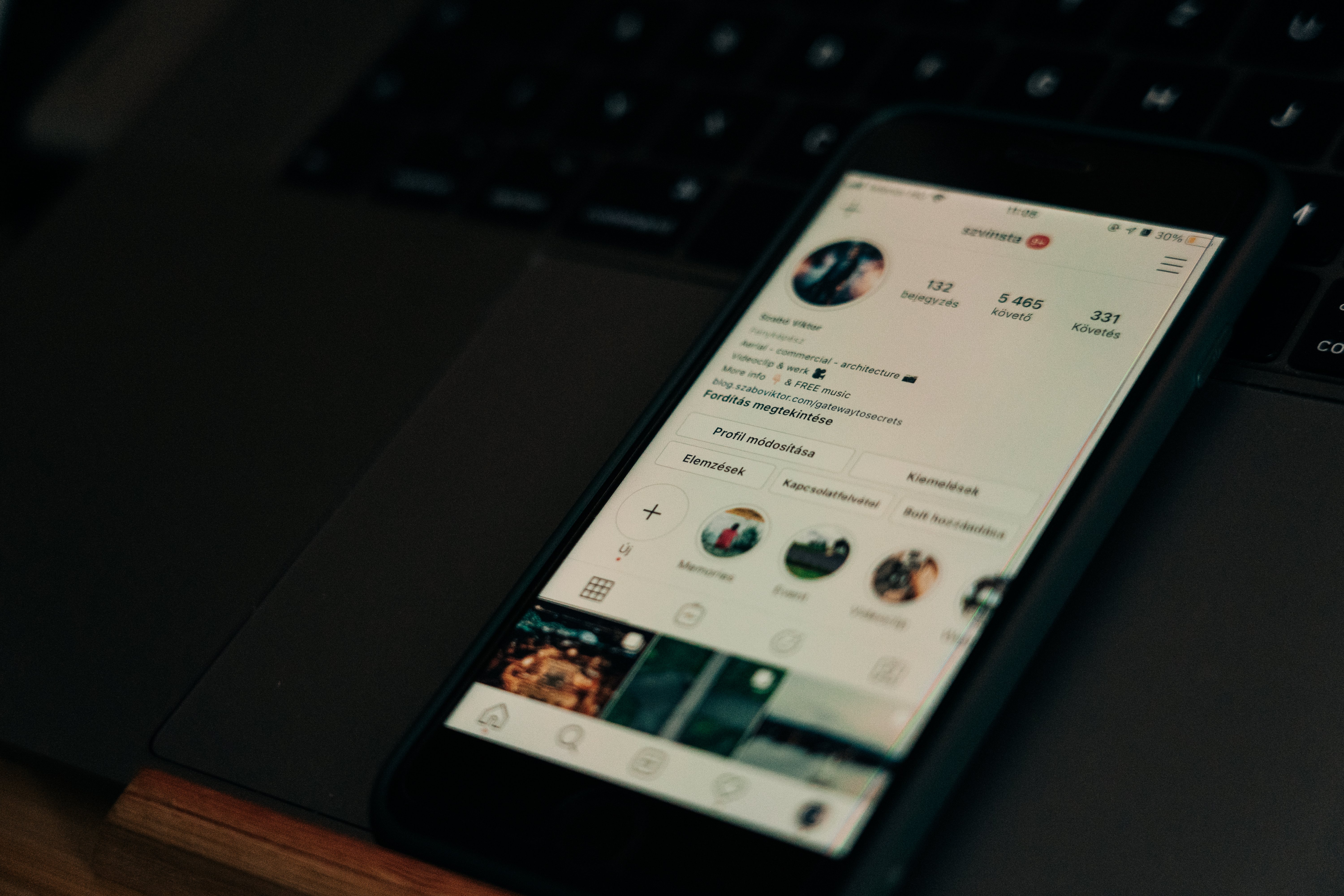 Why Your Instagram Bio Is Costing You Bookings (And How to Fix It in 10 Minutes)